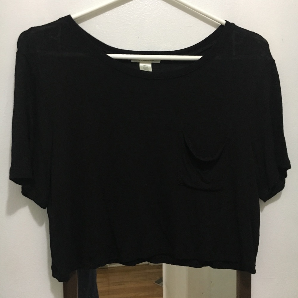 🦋3/$12 Oversized Crop Top Tee